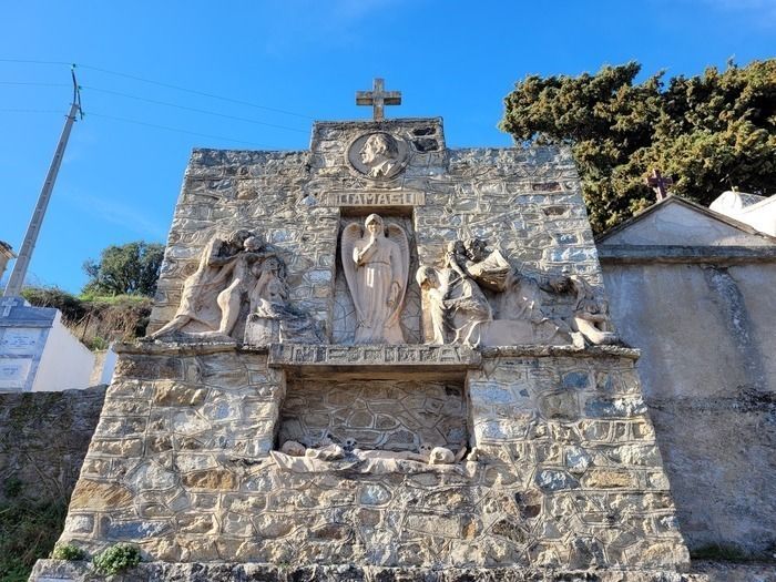 Découverte du tombeau du sculpteur Damaso Maestracci Occhiatana Occhiatana