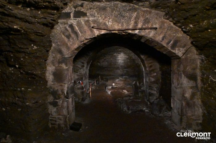 Découverte d’une cave, Place de la Victoire, Clermont-Ferrand