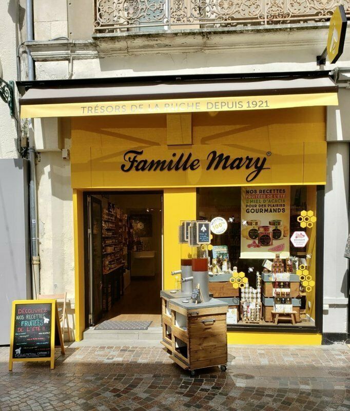 Découvrez les richesses de la ruche dans les boutiques Famille Mary, Boutique Famille Mary Les Sables d’Olonne, Les Sables-d’Olonne