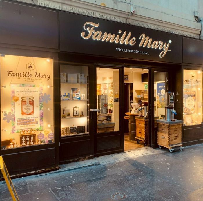 Découvrez les richesses de la ruche dans les boutiques Famille Mary, Boutique Famille Mary Reims, Reims