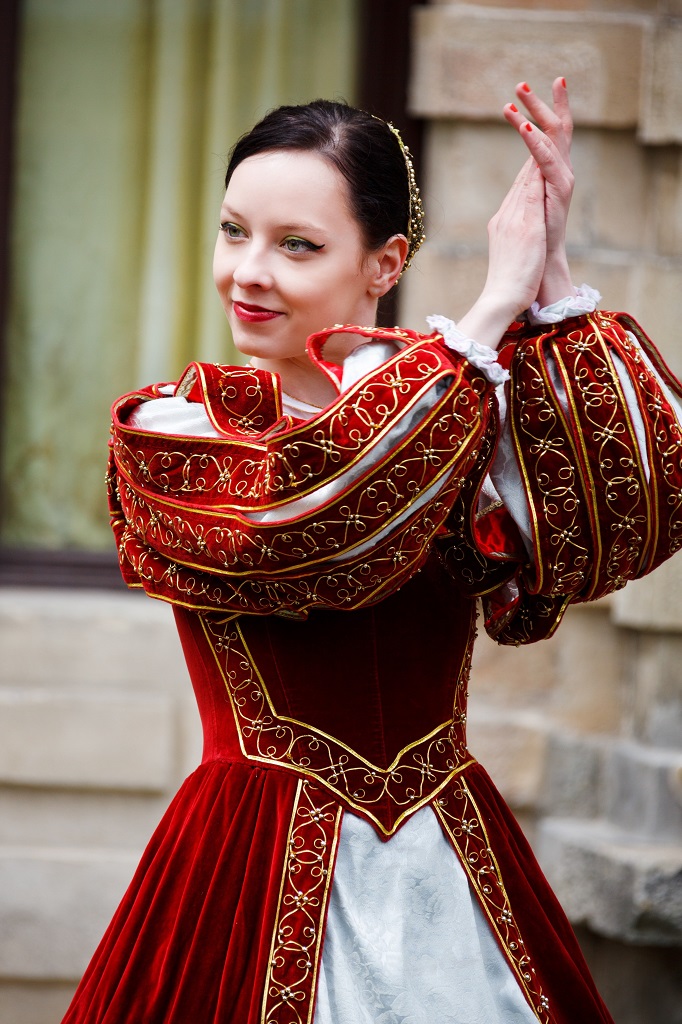 Donzenac et Renaissance avec la troupe Alchimera Donzenac