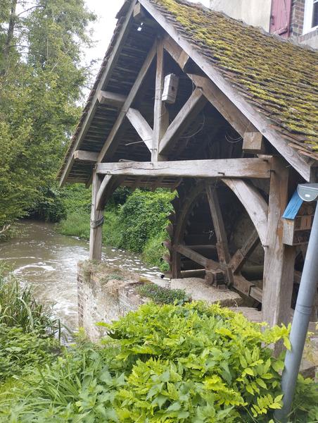 D&rsquo;un moulin à la mosaïque contemporaine  Saint-Hilaire-les-Andrésis