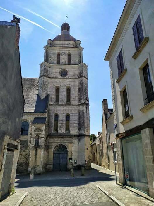 église Saint Pierre et Saint Laurent de Baugé, Église Saint-Pierre-et-Saint-Laurent de Baugé, Baugé-en-Anjou