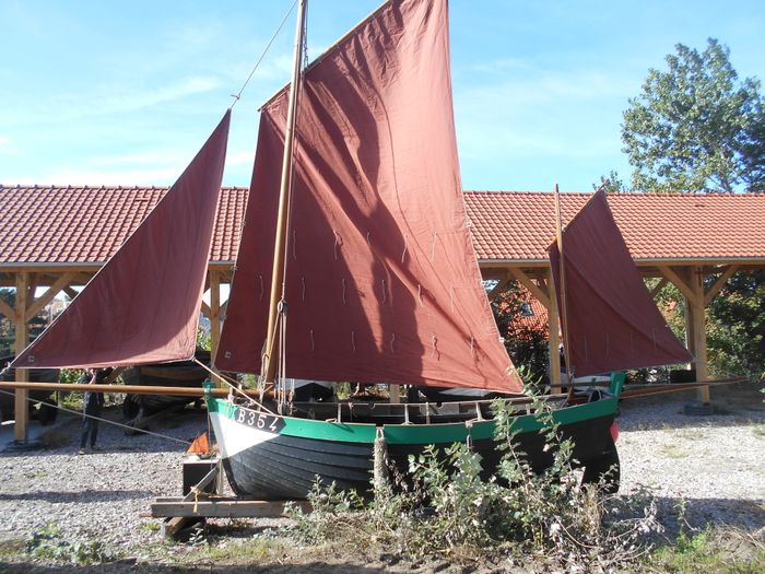 Exposition de flobarts – Patrimoine de bateaux en bois unique au monde, 10 rue Arlette Davids 62179 Wissant, Wissant