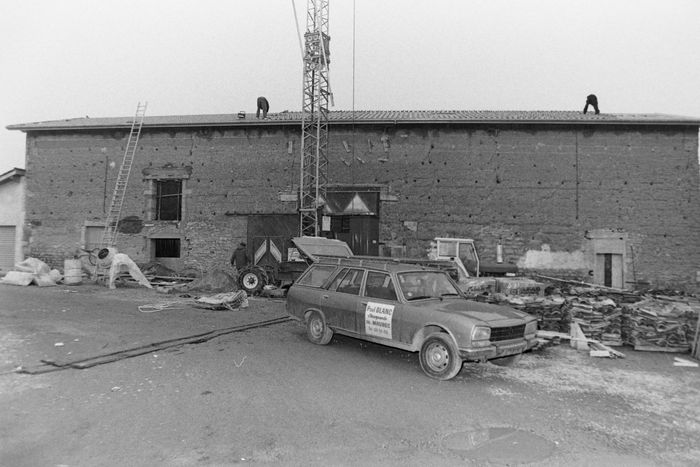 Exposition « De la ferme à la salle de spectacle Daniel Balavoine », Salle Daniel Balavoine, Villefontaine