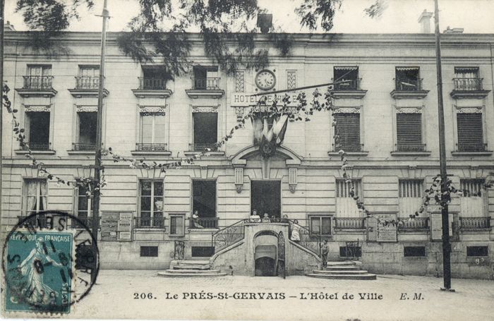Exposition « Domaine je fus, mairie je suis », Extérieur Mairie du Pré Saint-Gervais, Le Pré-Saint-Gervais