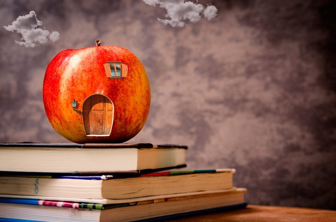 Goûter raconté encore une histoire d’Halloween ! Place Arthur Rimbaud Pompaire