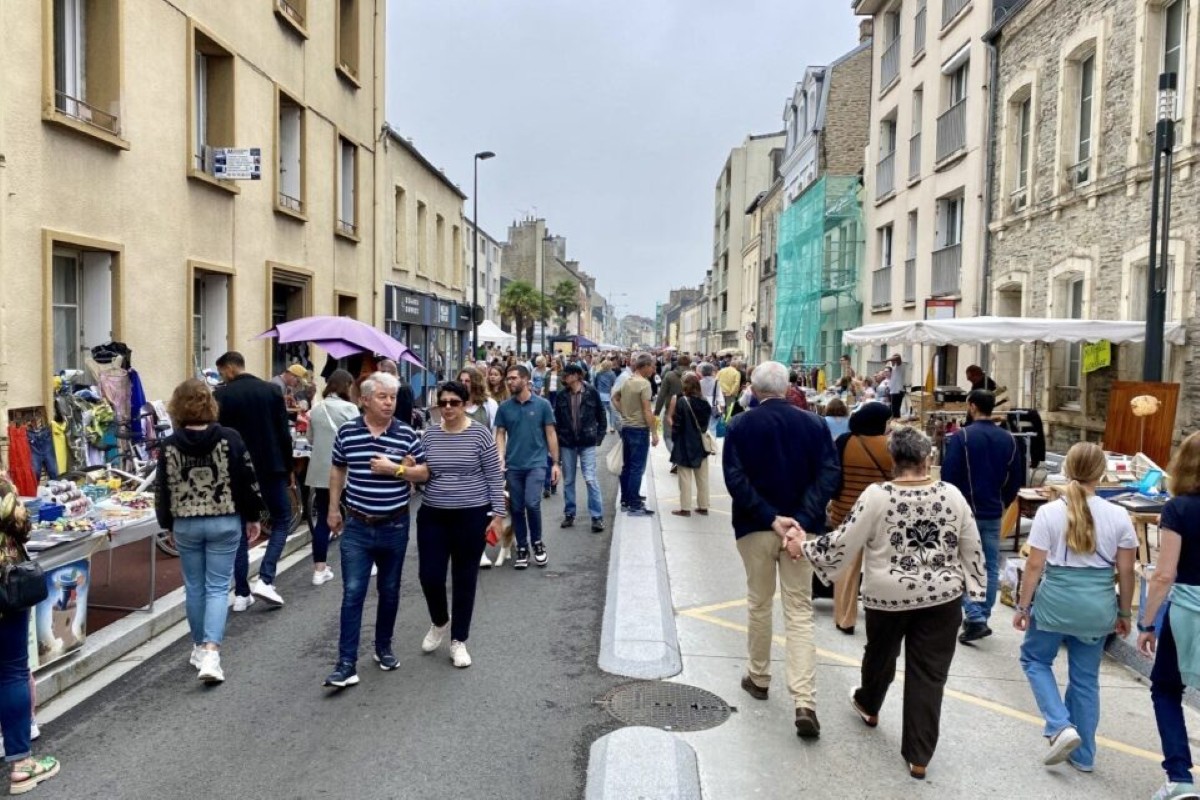 Grand Vide grenier de la rue du Val de Saire Cherbourg-en-Cotentin
