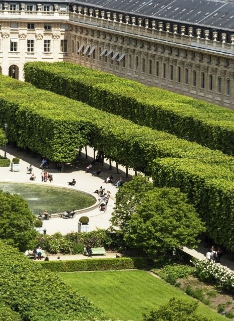 Histoire de la cour d’honneur du Palais-Royal et de ses sculptures, Domaine national du Palais-Royal, Paris