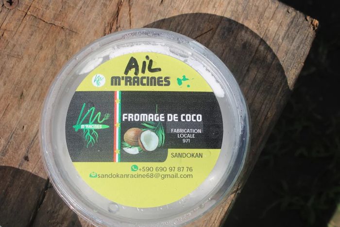 Insolite & Savoureux : Le fromage de coco s’invite à la Foire de Gourbeyre !, rue malian, Basse-Terre