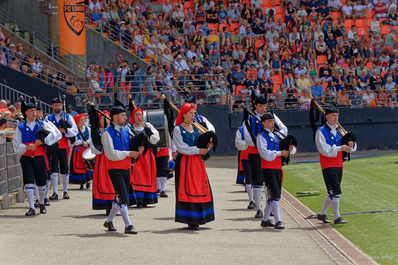 Banda de gaitas La Tabarica (Asturies)