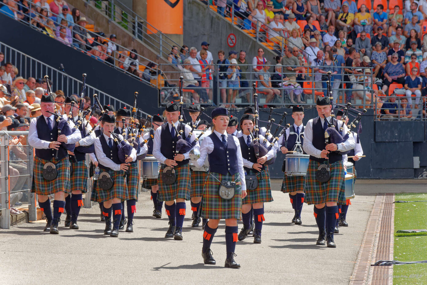 Down Academy Pipes & Drums (Irlande)