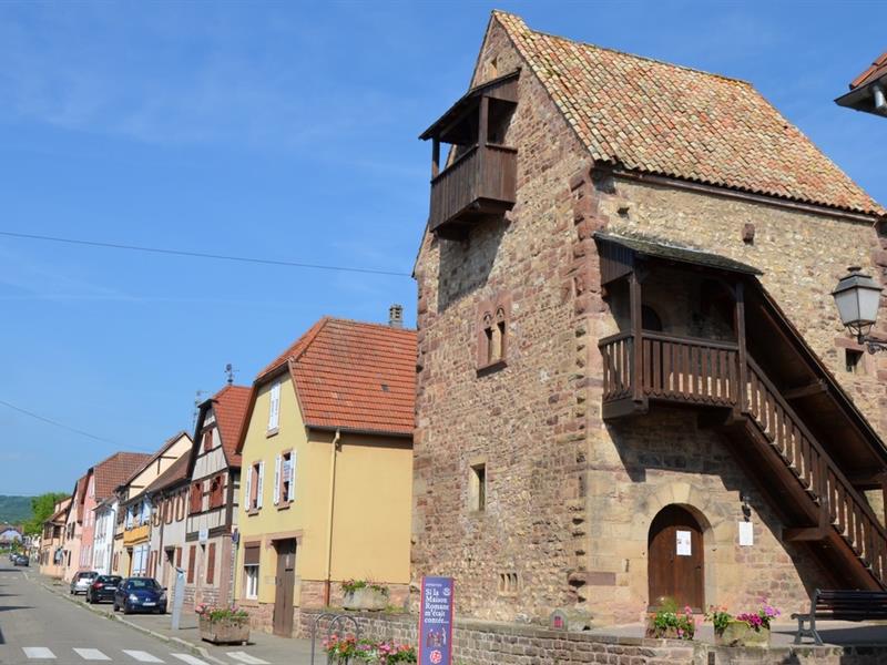 J.E.P. Ouverture d&rsquo;une demeure médiévale du XIIe siècle  Rosheim