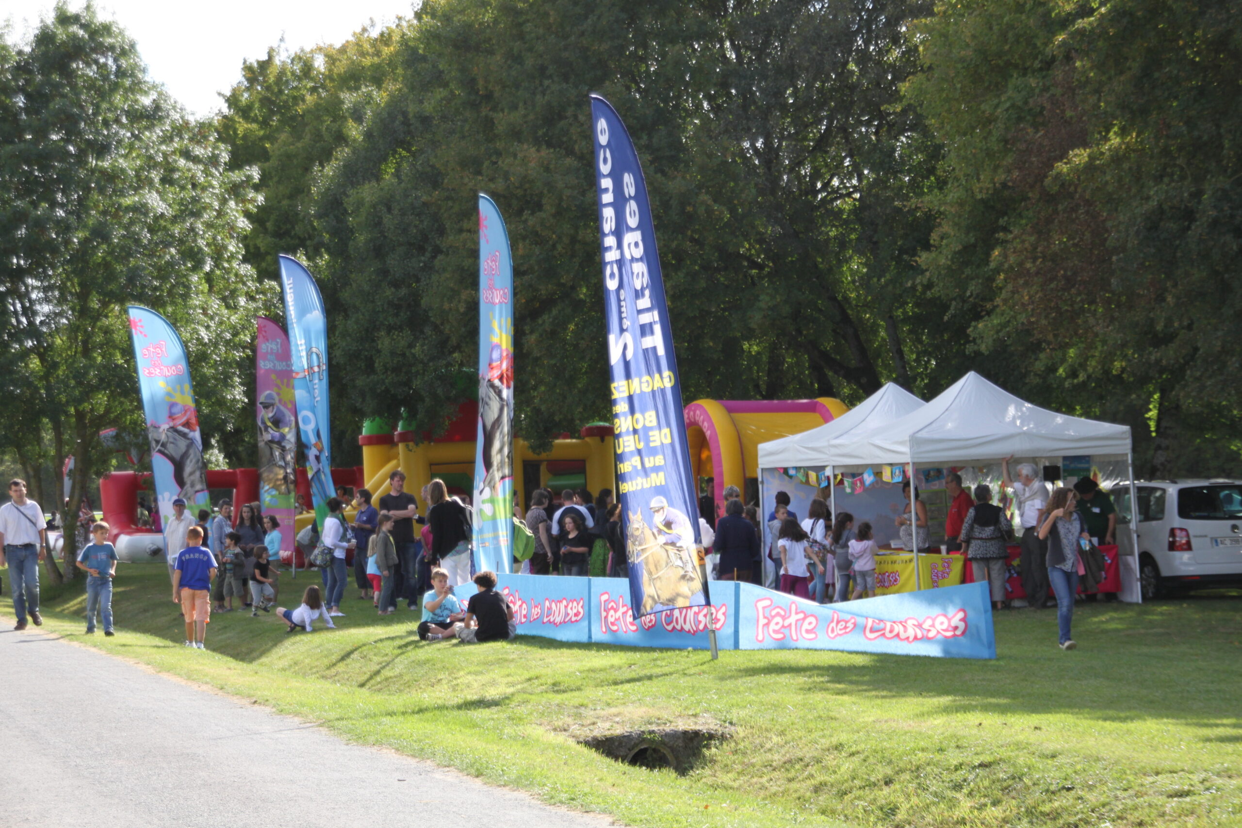 Journée pour les enfants à l'hippodrome de Niort Chemin du Lac Niort 2026-09-20