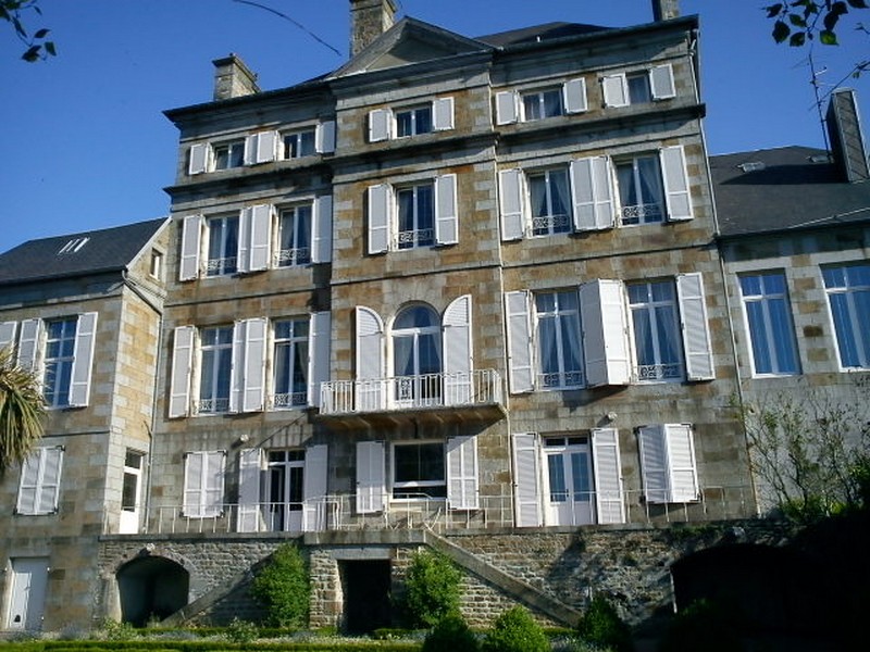 Journées du patrimoine Visite libre de la sous préfecture de Vire et histoire de l'industrie textile 7 Rue des Cordeliers Vire Normandie 2026-09-19