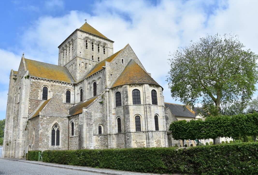 Journées Européennes du Patrimoine Abbatiale de Lessay avenue Paul Jeanson Lessay