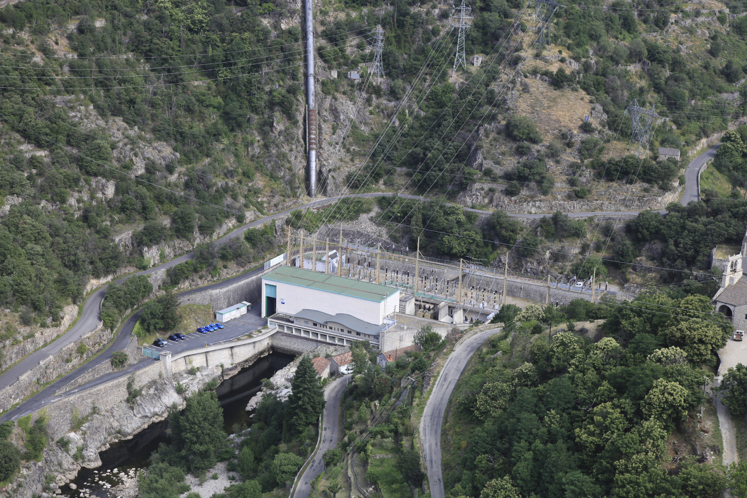 JOURNÉES EUROPÉENNES DU PATRIMOINE VISITE DE L'USINE HYDRO-ÉLECTRIQUE DE PIED DE BORNE Usine hydro-électrique Pied-de-Borne 2026-09-19