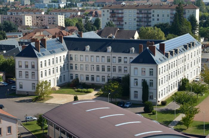 La base pétrolière interarmées (BPIA) : visite commentée de la salle du souvenir, Caserne Carnot, Chalon-sur-Saône