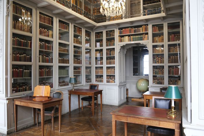 La bibliothèque patrimoniale de l’École militaire de Paris, École militaire, Paris