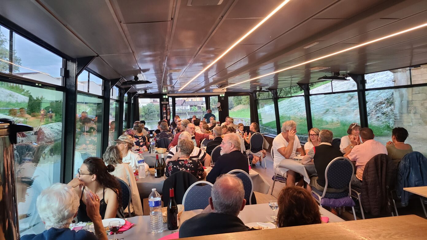 La Noctambule Croisières Repas nocturnes sur la Saône Route de Chassey-lès-Scey Scey-sur-Saône-et-Saint-Albin