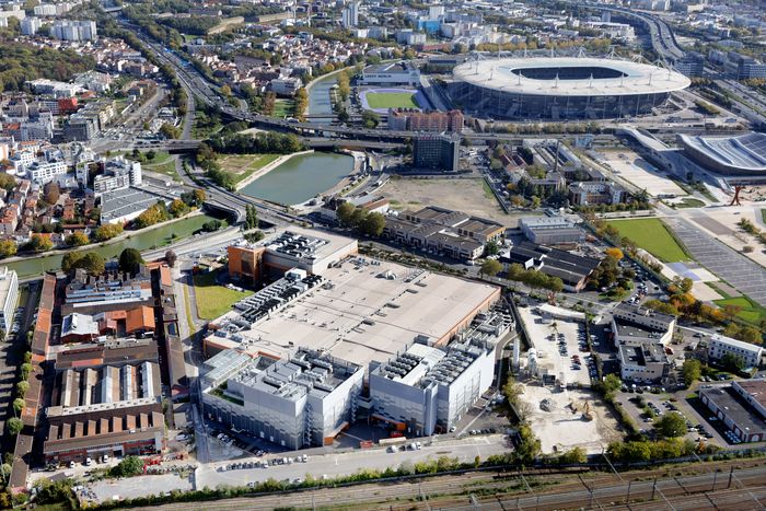 La Plaine Saint-Denis : ce qui résiste entre modernité et mémoire ouvrière, Métro Carrefour Pleyel, Saint-Denis