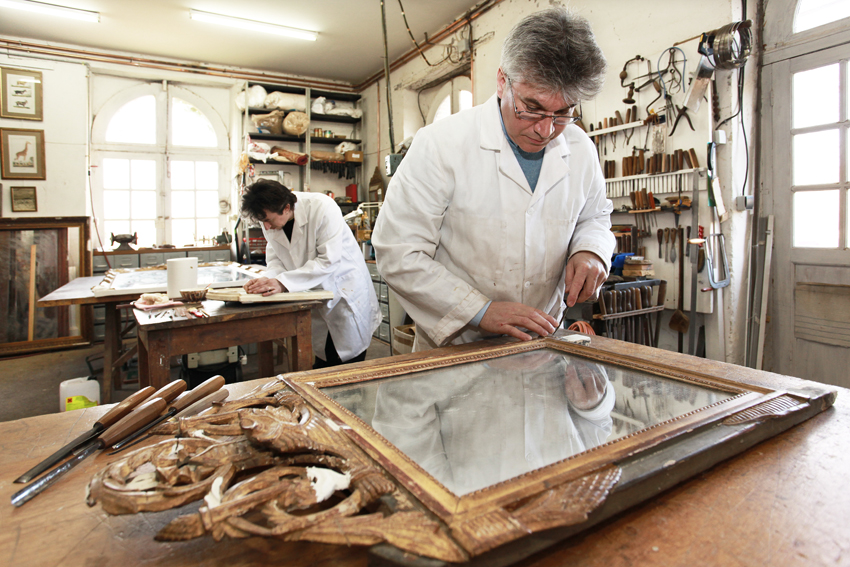 L’atelier de restauration d’antiquités Vendœuvres