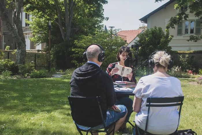 Le bar à lectures – Cie Les Ecriés, Médiathèque Elsa Triolet et Louis Aragon, Fontenay-sous-Bois