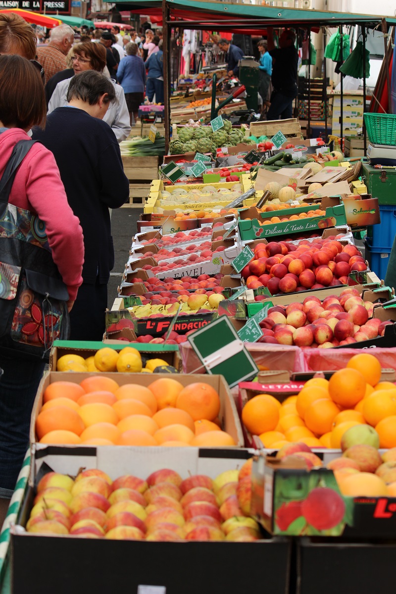 Le petit marché  Villedieu-les-Poêles-Rouffigny