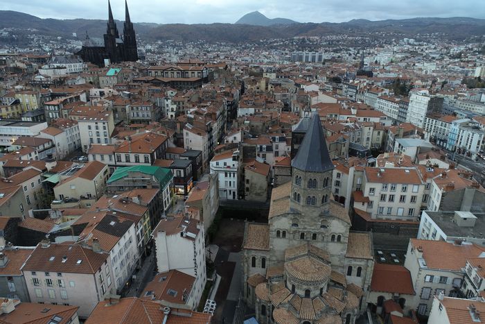Le quartier de Notre-Dame-du-Port, Basilique Notre-Dame-du-Port, Clermont-Ferrand