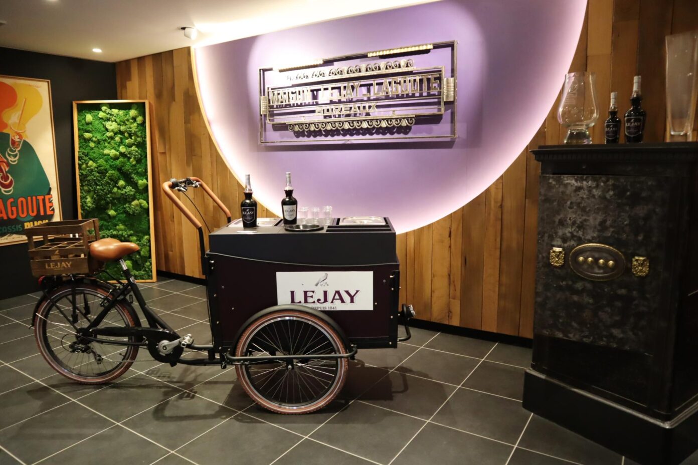 Lejay Lagoute, créateur de la crème de cassis Rue Étienne Dolet Dijon