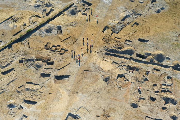 Les fouilles de la sablière Helmbacher Médiathèque du Château de Benfeld Benfeld