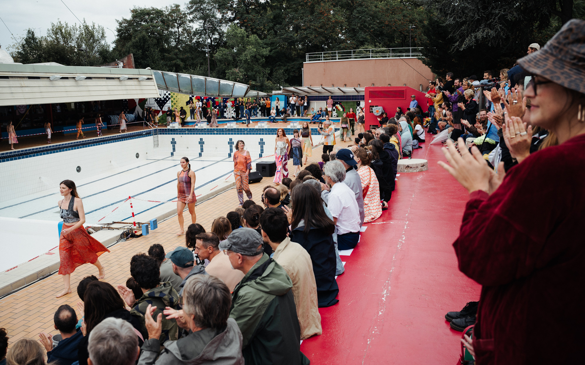 L'heure du bain : Battle de danse par la boom électro dans la piscine Piscine Roger Le Gall PARIS