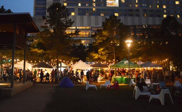 Marché Nocturne cour de l’école et place de l’église Laneuveville-aux-Bois