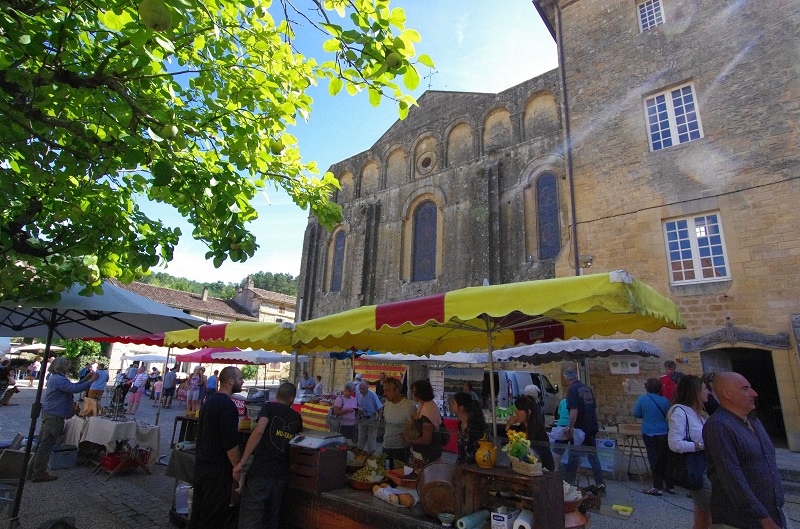 Marché traditionnel du mercredi Le Buisson-de-Cadouin