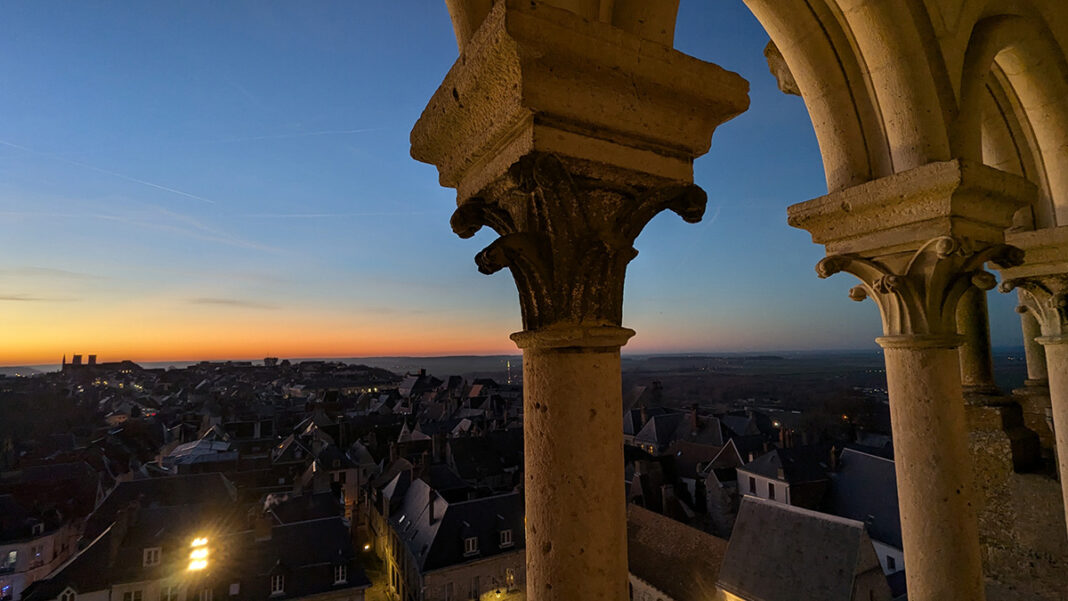 Montée tour en soirée dans la cathédrale de Laon !  Laon
