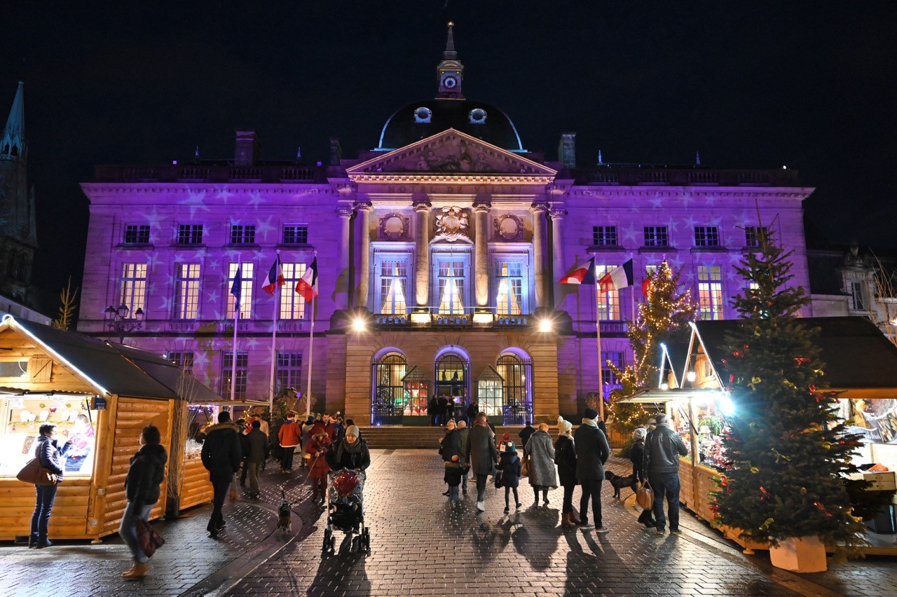 Noël à Châlons Marché de Noël & Animations  Châlons-en-Champagne