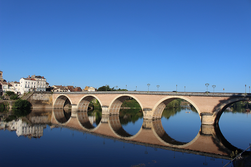 Œuvre du café | Les berges de la Dordogne Rue Albert Garrigat Bergerac