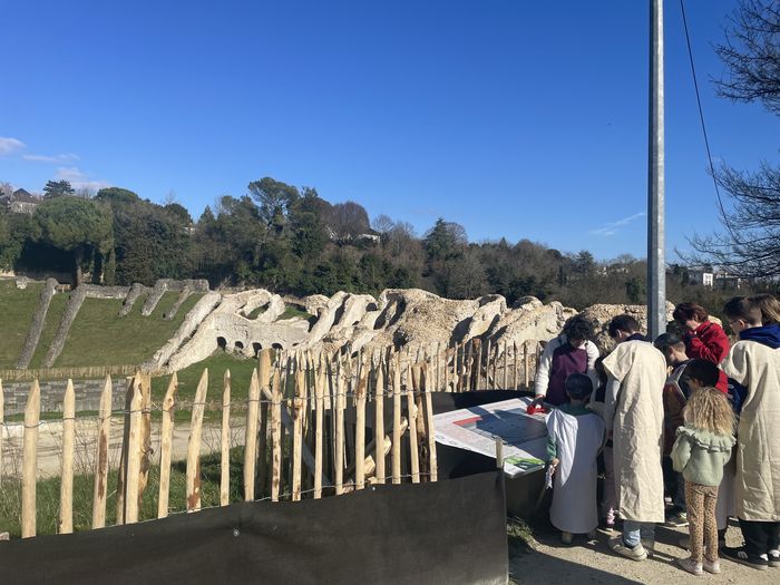 Parcours en autonomie : les XII travaux de l’amphithéâtre, Arènes gallo-romaines, Saintes
