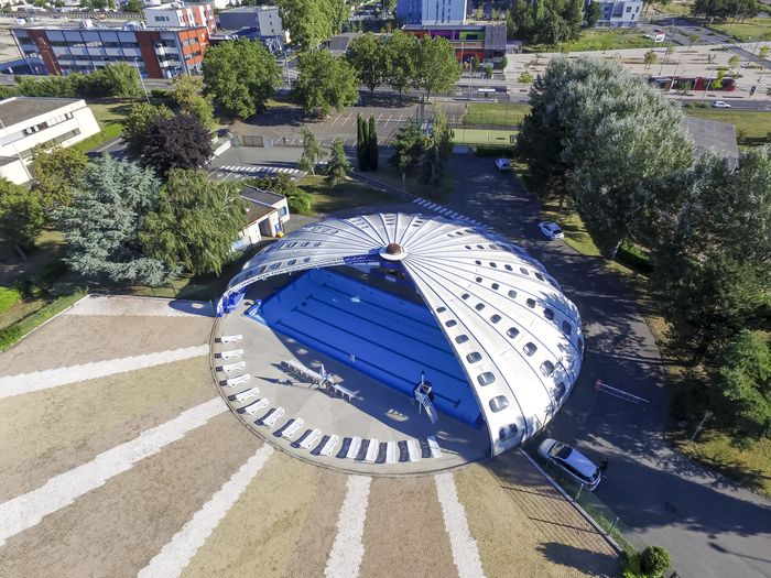 Piscine tournesol, Piscine Jacques-Magnier, Clermont-Ferrand