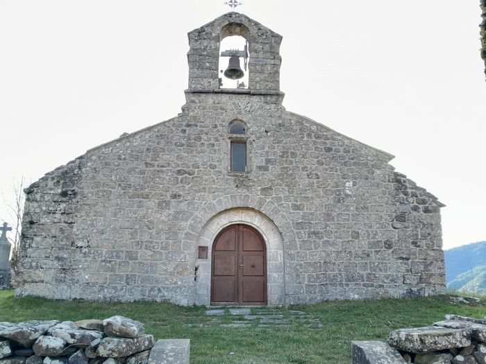 Pourchères : le village aux deux églises, Eglise romane, Pourchères