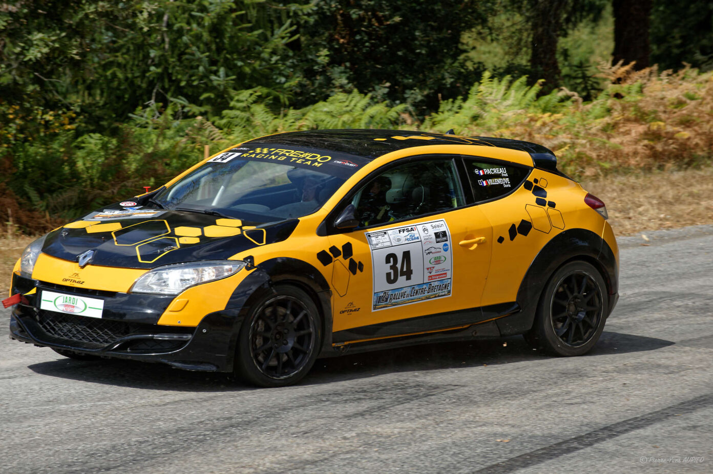Frédéric PACREAU copilote Doris VILLENEUVE termine à la 16e place du classement général sur RENAULT Megane 3 RS dans le groupe F-RNAT et 1er en classe N4