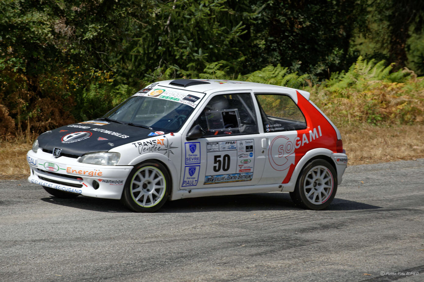 Ludovic MOUILLE copilote Freddy GABORIAUD termine à la 9e place du classement général sur PEUGEOT 106 S16 dans le groupe F-RC4 et 1er en classe F213