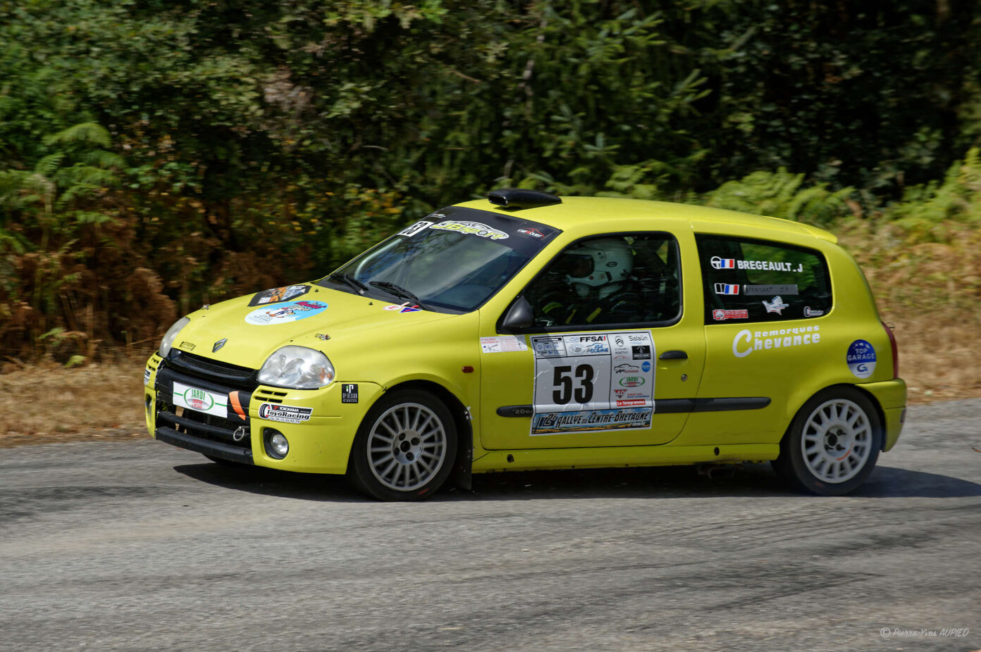 Julien BREGEAULT copilote Jean-Philippe ÉTENDART termine à la 21e place du classement général sur RENAULT Clio RS dans le groupe F-RC4 et 1er en classe A7