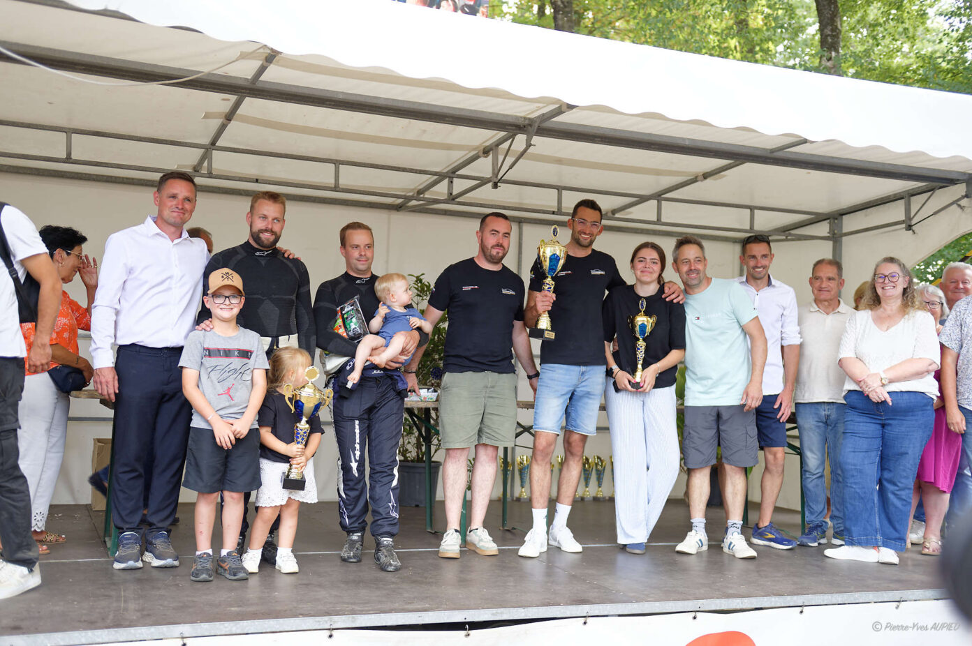 Remise des coupes aux vainqueurs du Rallye du centre Bretagne 2026