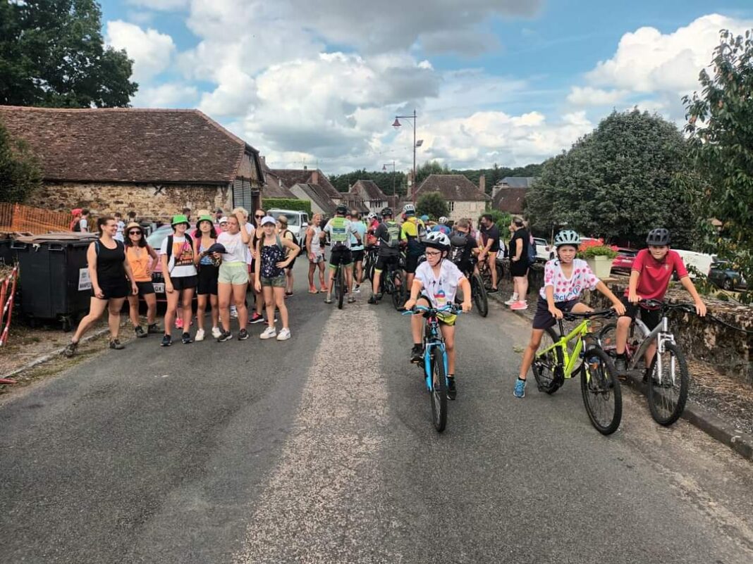 Randonnée pédestre, trail et VTT à Benayes Pré de la fête Benayes