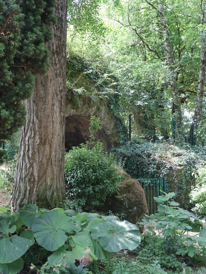 Sauvées par un jardin ! Les Arènes de Périgueux du Ier siècle à nos jours, Square des Arènes, Périgueux