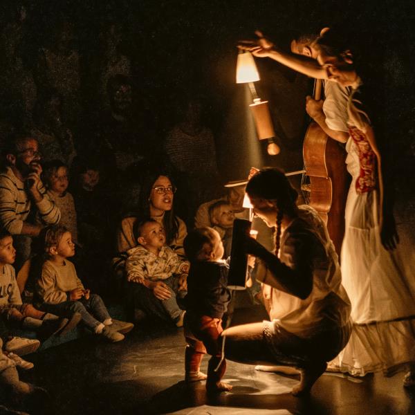 Spectacle musical et visuel Madame Lumière de la compagnie La Menuda 1 rue Louis Regnault Neufchâteau 2027-02-06