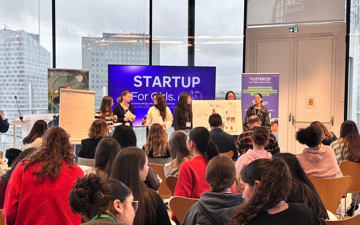 STARTUP for Girls - Édition spéciale IA : filles de la 4ème à la 2nd Conseil Régional d'Ile-de-France  Saint-Ouen-sur-Seine