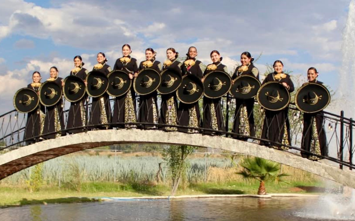 Table ronde : « Cheffes de mariachis : parcours, passions et femmage aux pionnières » Médiathèque musicale de Paris – Christiane Eda-Pierre Paris