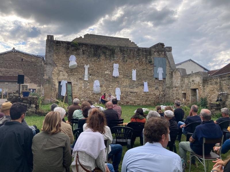 Théâtre Blanches de la compagnie les Moissonneuses Batteuses Neufchâteau